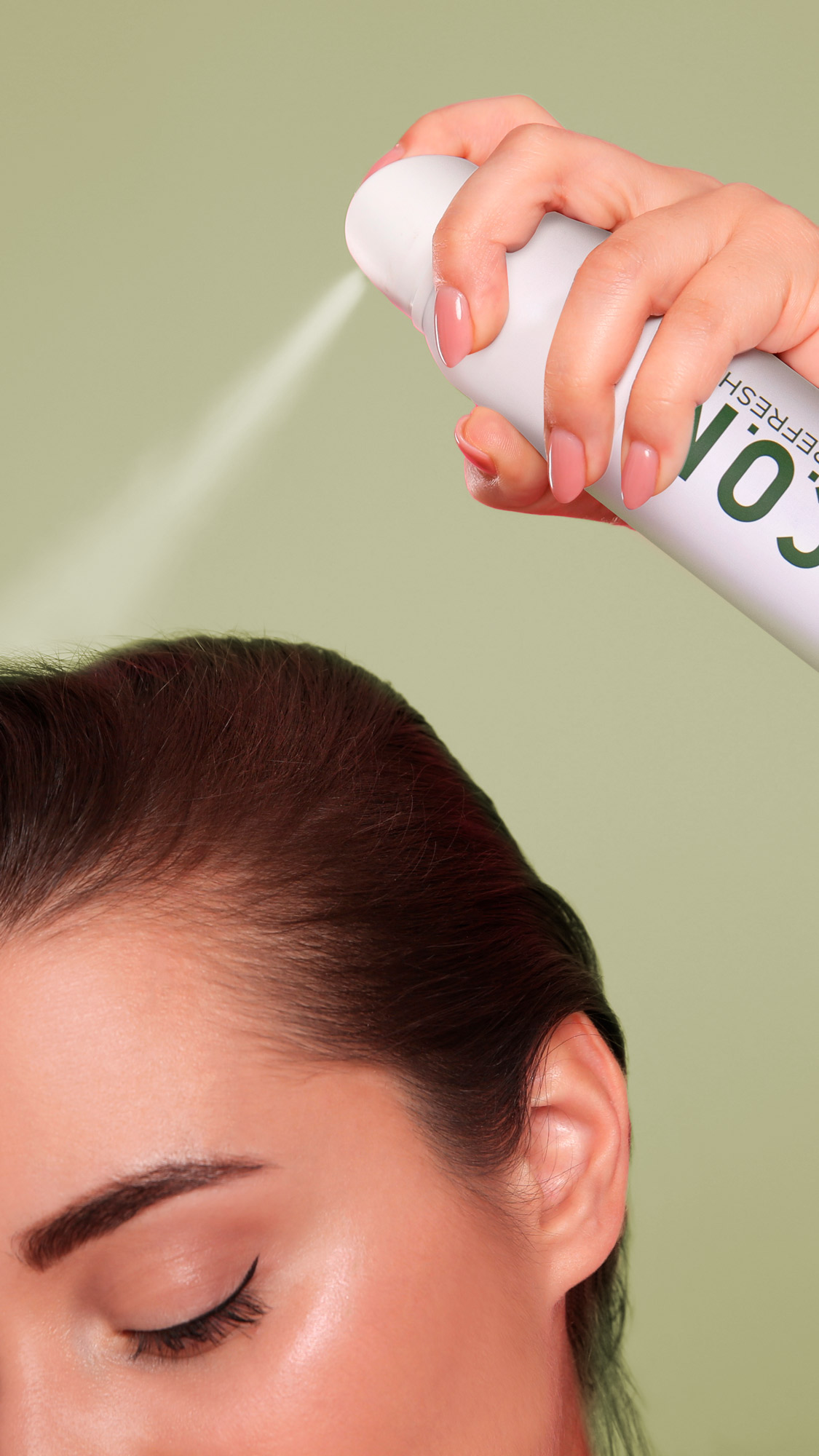 Champú seco ICON Dry para mantener el cabello limpio más tiempo